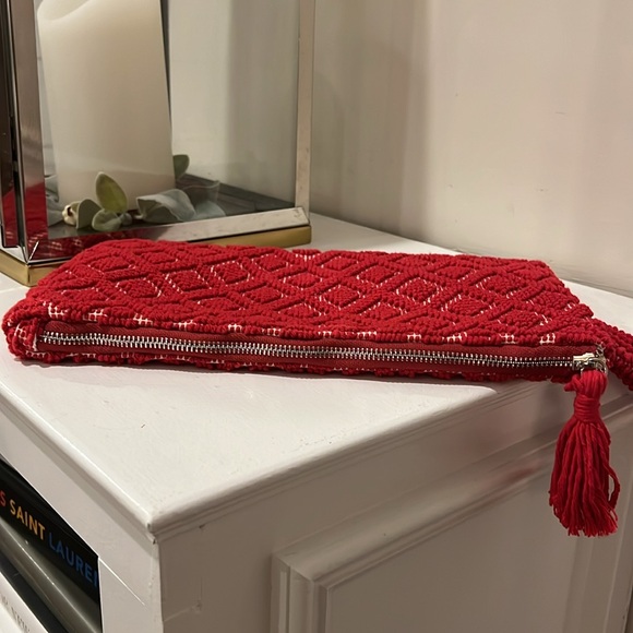 Club Monaco ISOLA Woven Fabric Clutch Red $175 - Picture 3 of 13
